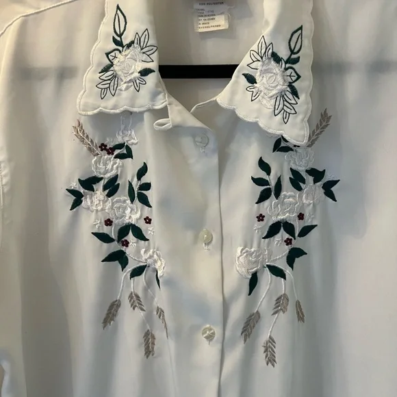 VINTAGE Embroidered Button Up Shirt - Picture 4 of 6